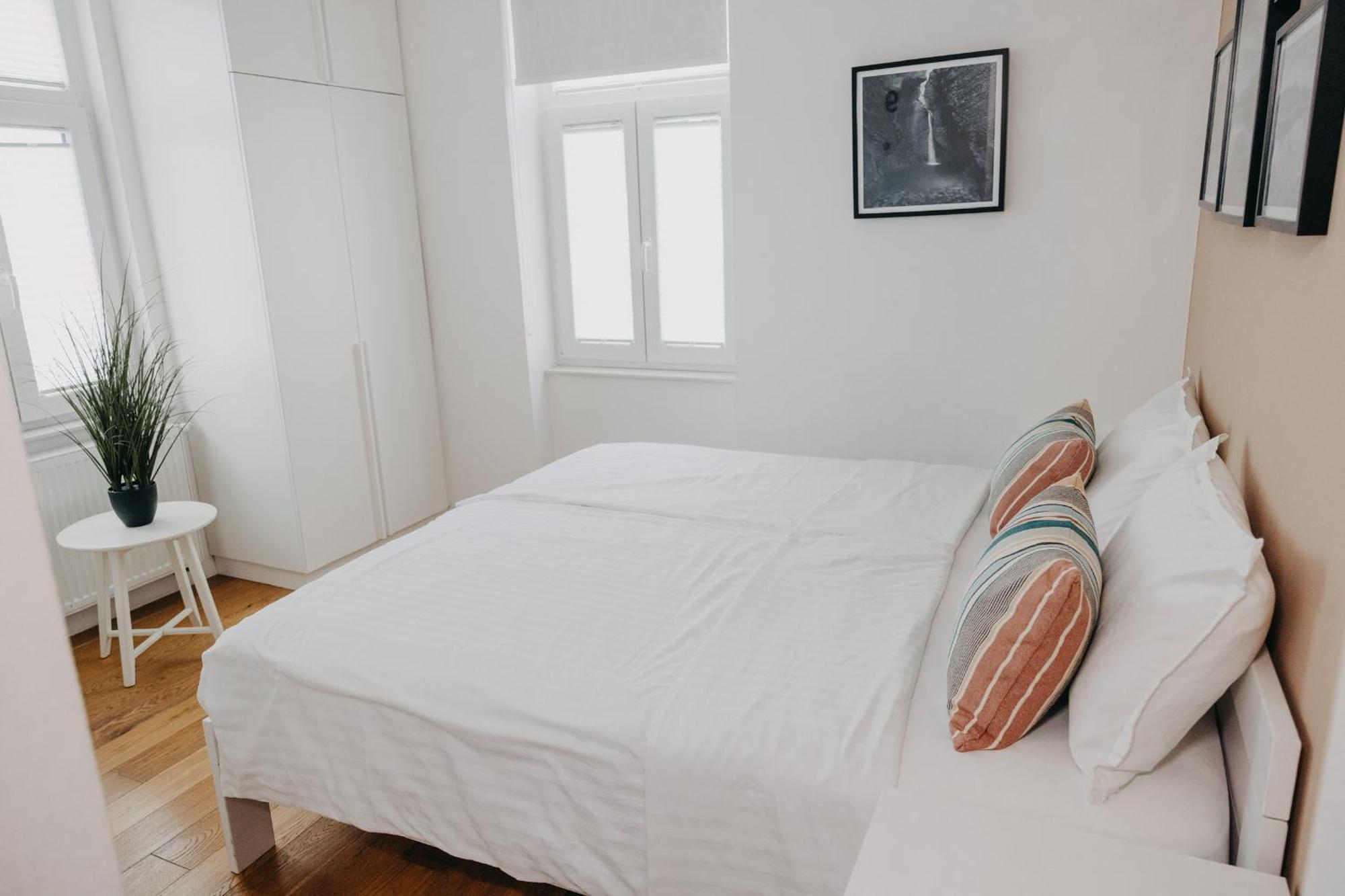 Apartments Miki'S Блед Экстерьер фото