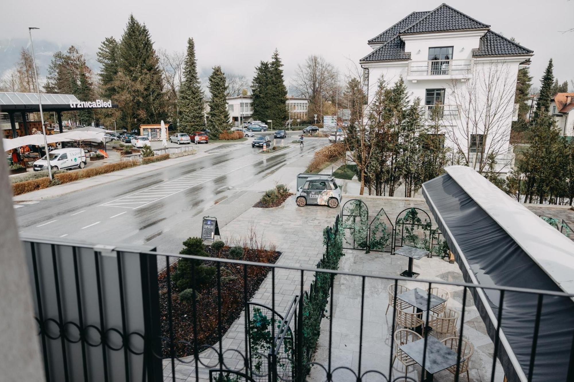 Apartments Miki'S Блед Экстерьер фото